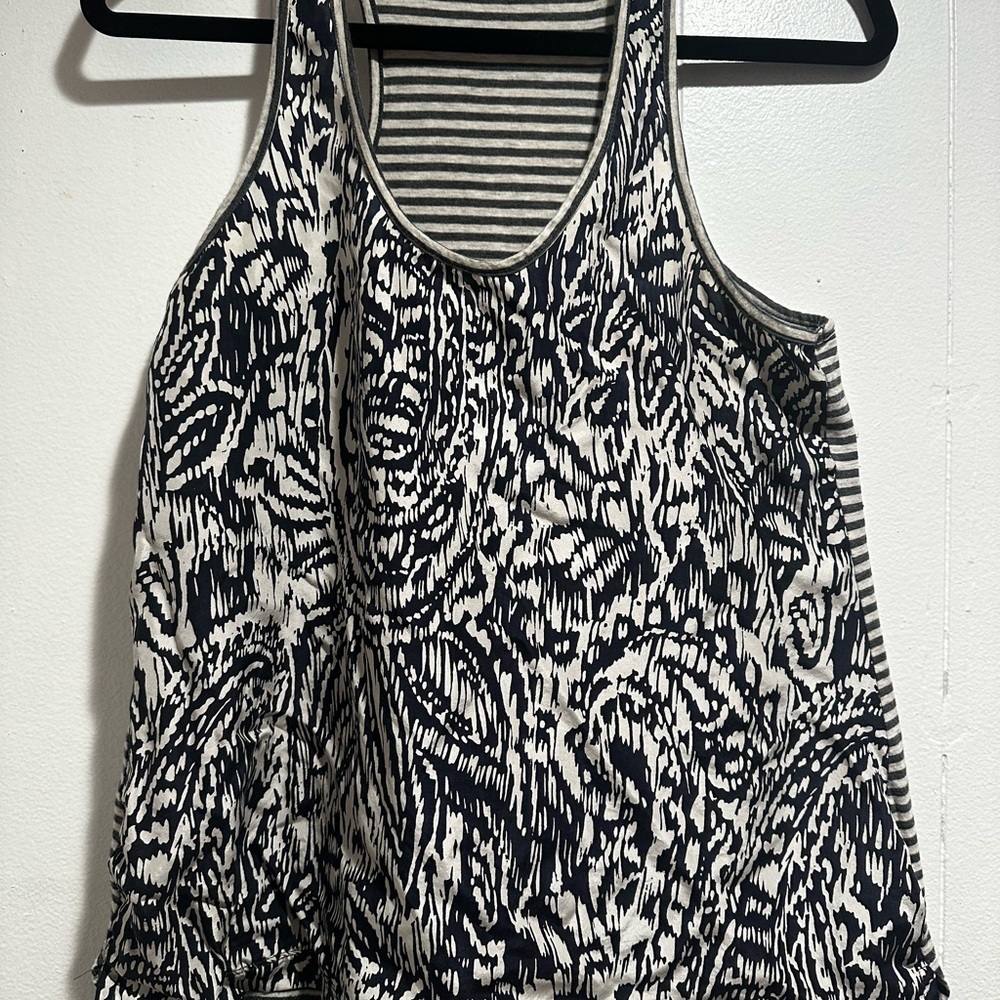 Banana Republic Black and White Graphic Sleeveless Tank Top